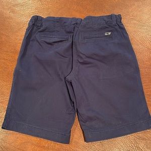 Vineyard Vines Girls Navy Shorts, size 14